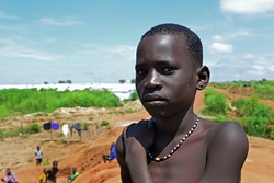 南スーダンの男の子。