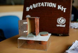 人々がイメージをしやすいトイレの模型