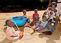 カネンゴ・エイズ支援センターは、ＨＩＶと共に生きる子どもたちのために、安全な支援環境を提供している。