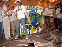 ロシアは映像と音楽と大掛かりなセットで参加者を楽しませました