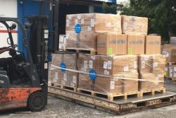 首都ポルトープランスに届いたユニセフの医療・水と衛生物資。(2021年8月20日撮影)