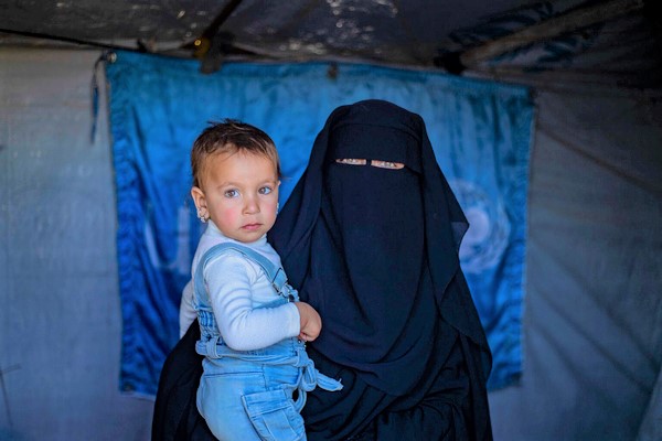 北東部のアルホル難民キャンプで、ユニセフが支援する予防接種を受けた2歳の子ども。(2022年10月撮影)