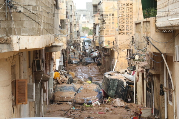 洪水の被害を受けた町の様子。(リビア、2023年9月11日撮影)