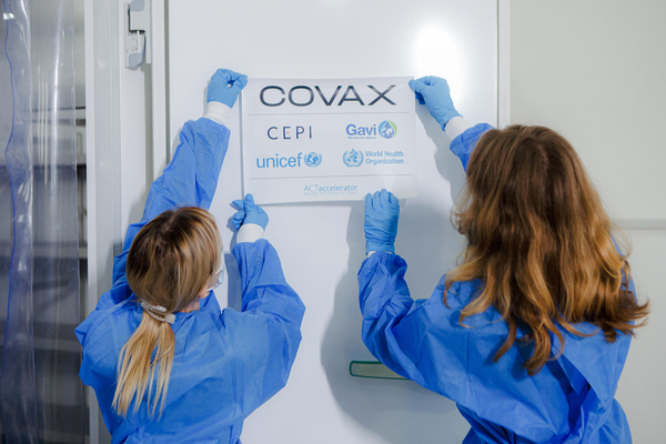 ウジホロドにCOVAXを通じて届けられたユニセフのワクチン冷蔵庫。(ウクライナ、2023年3月撮影)
