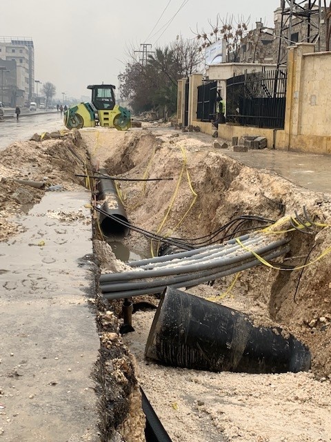 アレッポの上水道の再建工事。