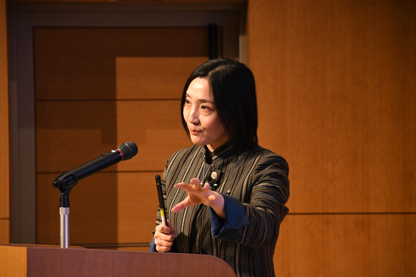 報告を行うユニセフ・アフガニスタン事務所の小川亮子 プログラム専門官