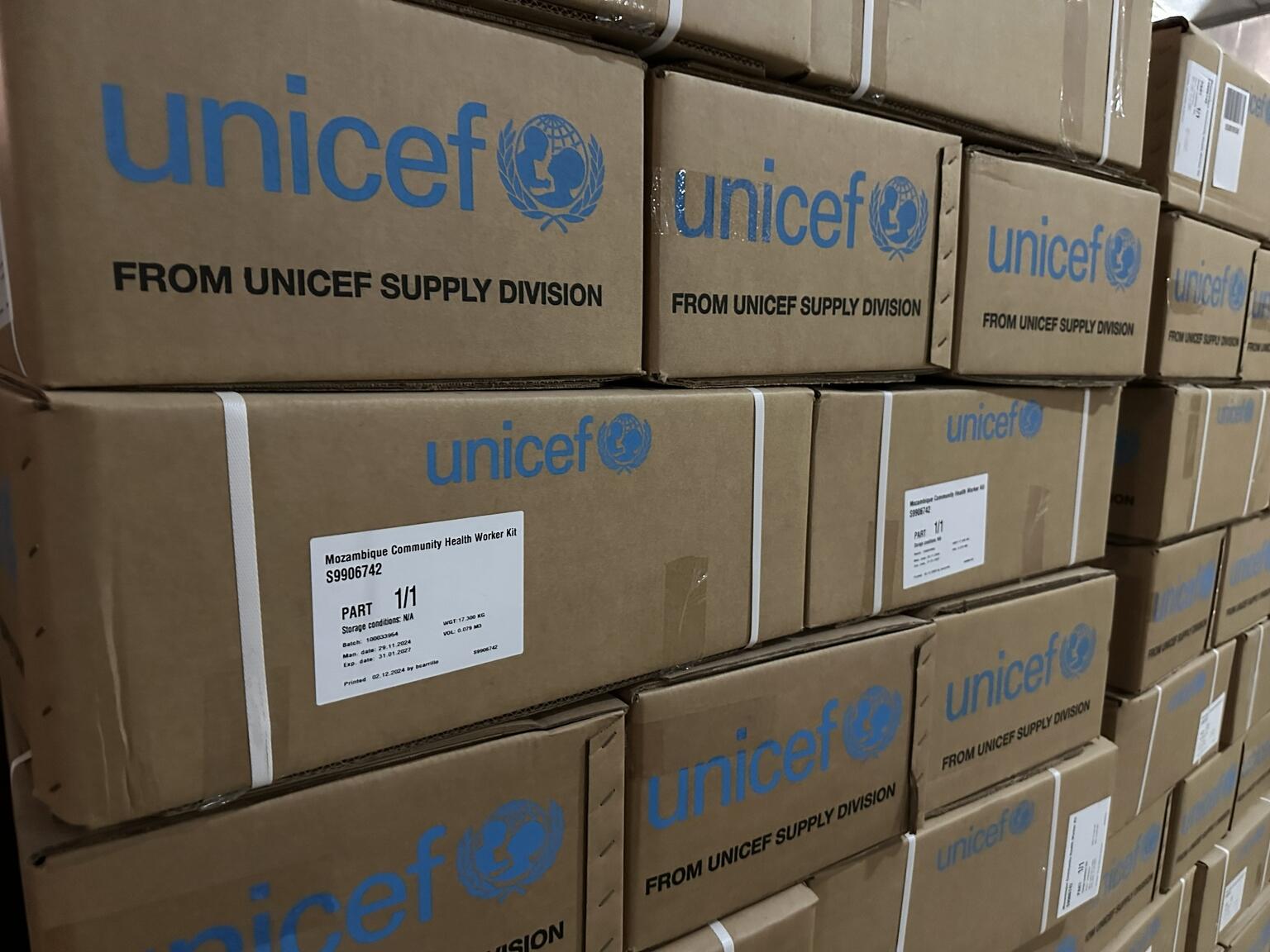 洪水被害に対応するため、ガザ州の倉庫に集められたユニセフの支援物資（モザンビーク、2026年1月19日撮影）