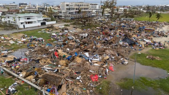 サイクロン通過により、多くの建物が倒壊したトアマシナの様子(マダガスカル、2026年2月11日撮影)