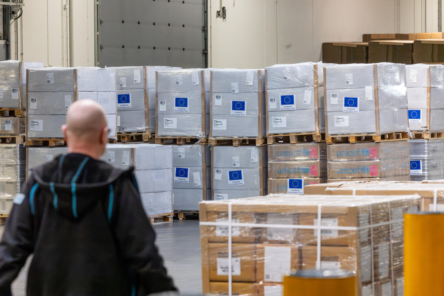 コペンハーゲンにあるユニセフの物資供給センター。レバノンに向けて、緊急支援物資の輸送準備をしている（デンマーク、2026年3月10日撮影）