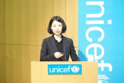 「子どもにやさしい」商品を通じて人権問題の解決に貢献したいと話すLIXIL・小竹氏