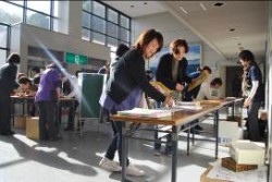 会場には、青森や宮城などの遠方からも含め、300人を超える方々が集まった。