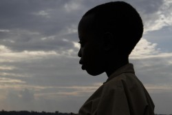 ブルンジ北部のキルンド県の10歳の男の子