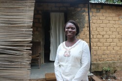 元少年兵の男の子を受け入れたホストファミリーの母親