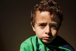 シリア難民のバラルくん（5歳）。