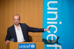 ユニセフ本部緊急支援局局長のマニュエル・フォンテーン