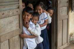 ポー・プレック小学校の子どもたち。