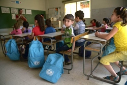 レバノンの公立学校へ通う子どもたちも支援