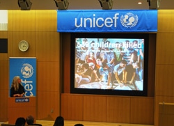 ガザの状況を、これまでの経験の中で、最も子どもたちにとって過酷な場所であると話すアイアンサイド所長。