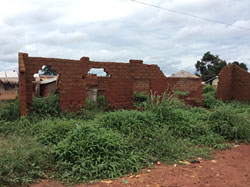 破壊された建物（中央アフリカ）