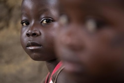 エボラ出血熱で孤児となった子どもたち。（シエラレオネ）