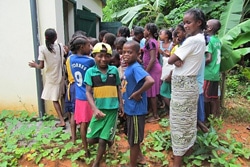 日本ユニセフ協会からの資金提供で、ユニセフ・マダガスカル事務所は小学校で衛生習慣を向上させるプログラムを実施。