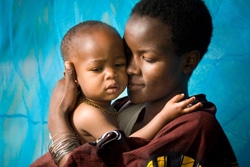 タンザニアの親子。