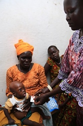 栄養不良の子ども。