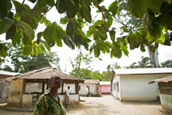 ソーシャル・ワーカーのルーシー・ジャグベさん(53歳)
