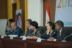 6月6日〜8日、ユニセフとタジキスタン政府主催の「子ども水と衛生フォーラム」が行われた。