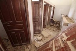 紛争の被害に遭った学校。