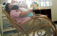 UNICEF/HQ06-1503/Giacomo Pirozzi