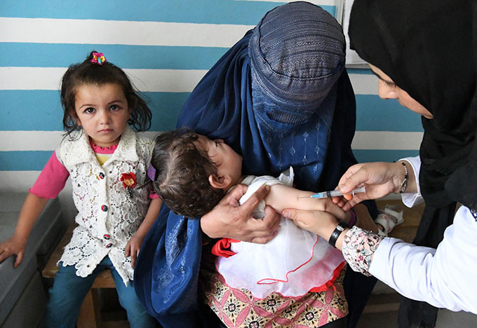 紛争や災害の被災地で流行しやすいはしかの予防接種用ワクチン67回分に変わります。