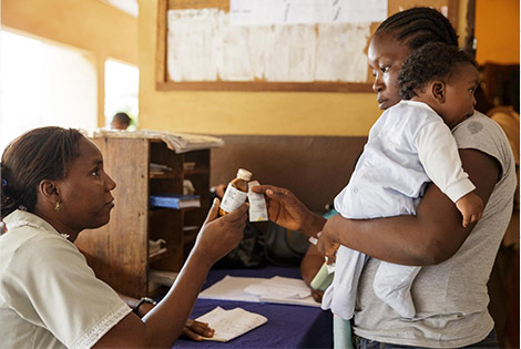 世界中で、命にかかわる栄養不良の子ども190万人に栄養治療を行なった