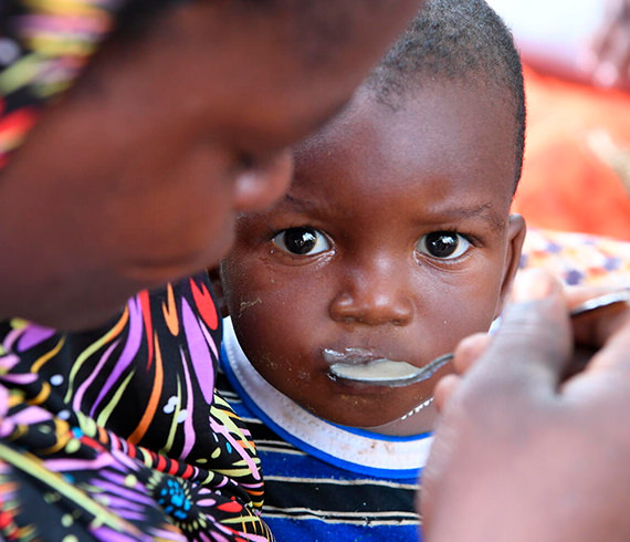 栄養不良から救うイメージ画像